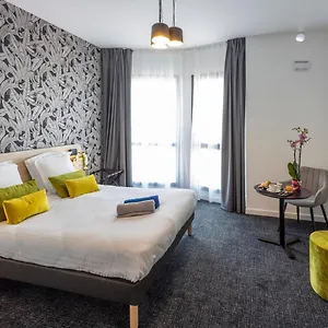 Nemea Arenas Aeroport 4* Nizza