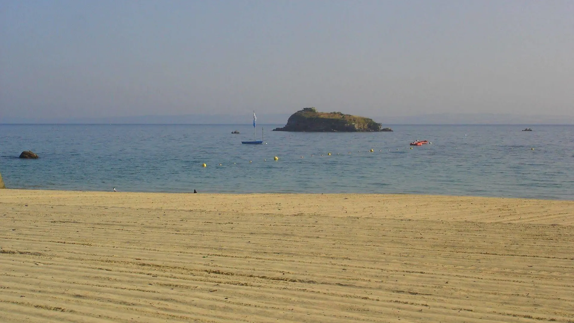 Hotel Des Sables Blancs Douarnenez 2*,
